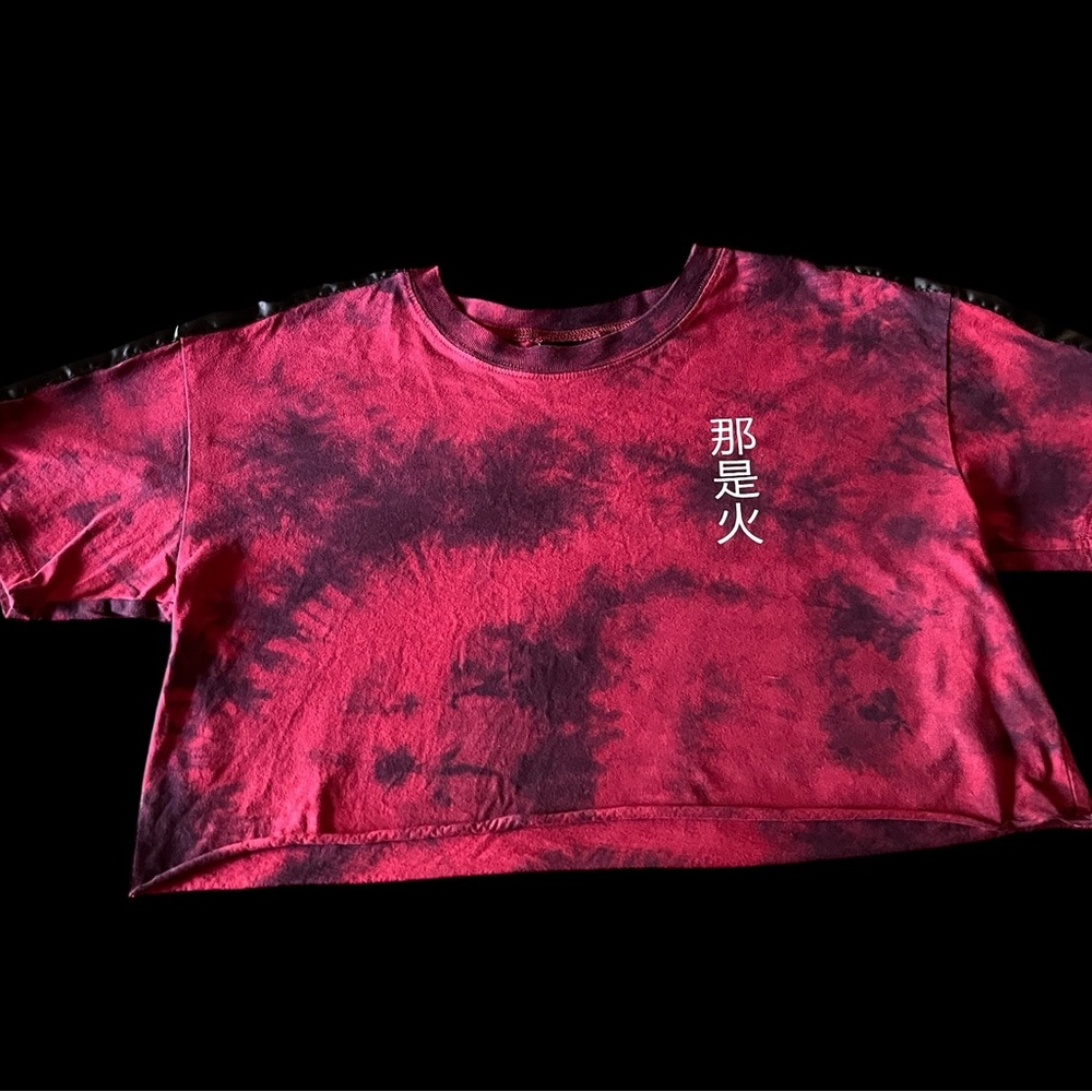 🔥 Empyre Tie-Dye Dragon Crop Top (Size M)